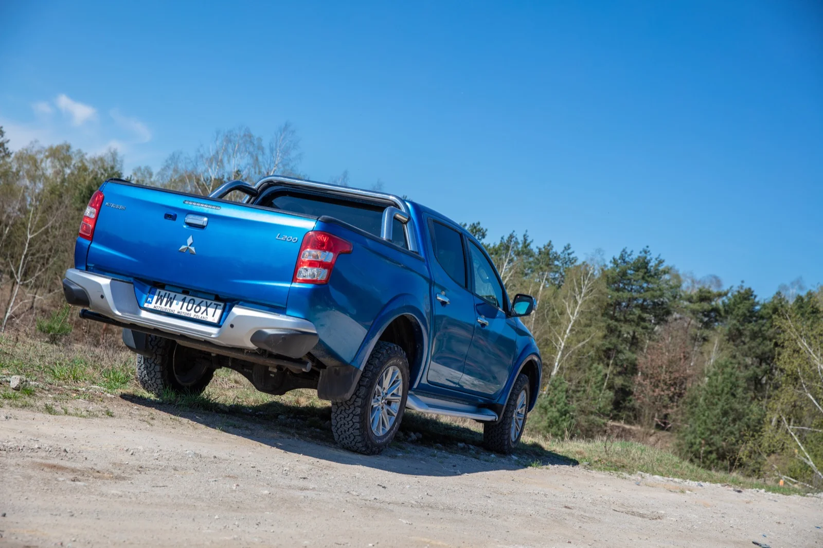 Mitsubishi L200 – ładowność to prawie tona!